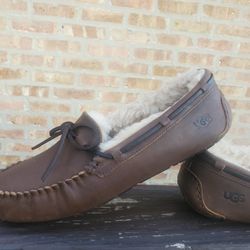 UGG Olsen Men Slippers US Size 10 Tan Color 