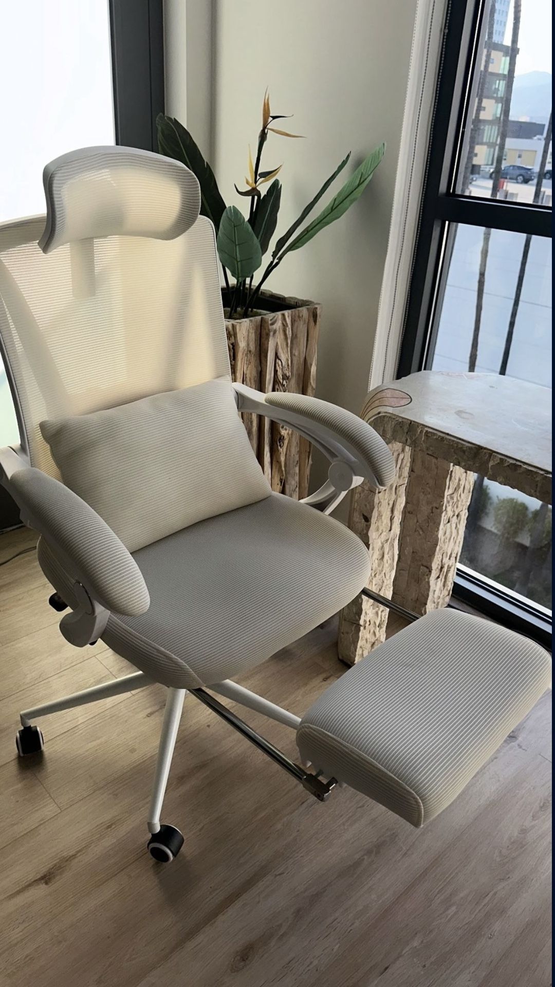 Adjustable Reclining Footrest Computer Gaming Chair