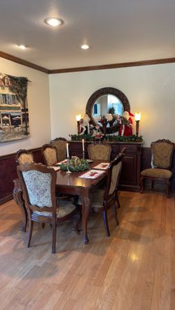 Thomasville River Roads Dining Room Set