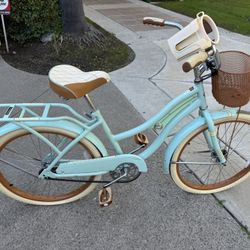 Huffy Nel Lusso 24in Beach Cruiser