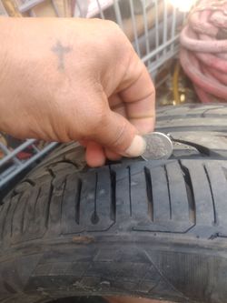 215/50R17 LIONHEART TIRE