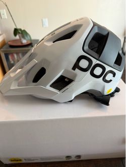 Mountain bike helmet