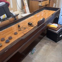 Gorgeous Shuffle Board 