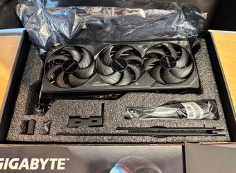 Gigabyte GeForce RTX 5070 Ti WINDFORCE OC SFF 16GB GDDR7 Graphics Card