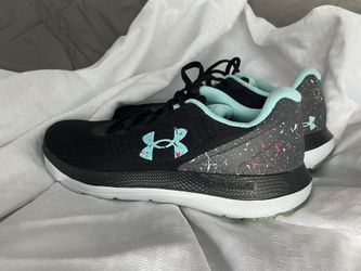 Women’s Size 8 Under Armour Shoes