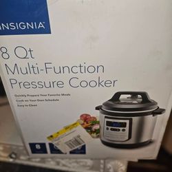 Price Is Firm... New.. 8 Quart Multifunction Pressure Cooker