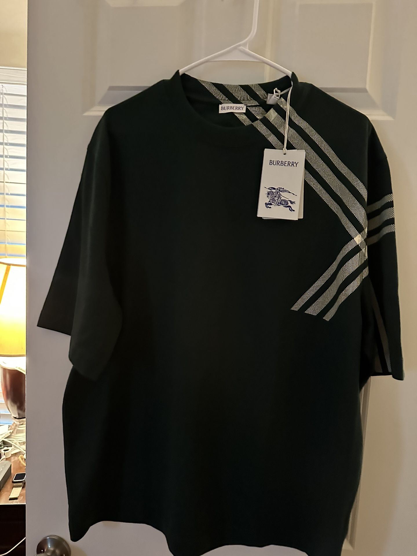 Burberry t-shirt