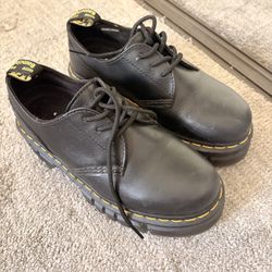 Platform doc martens !!