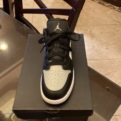 Air Jordan 1 Low Sz7