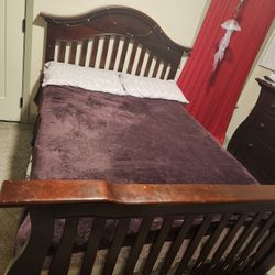 Cherry Full Size Bedroom Set