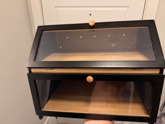 Bread Basket I Used It As A Watch And Sunglasses Display