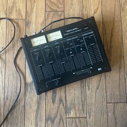 Mixing Console 