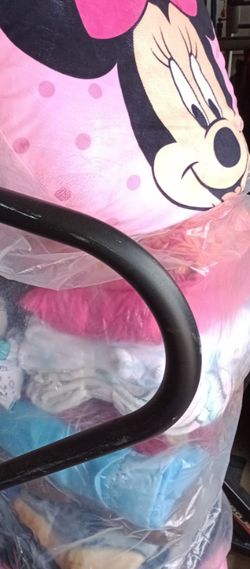 $50 big bag full of blankets and pillows clean condition