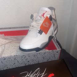 Jordan 4 