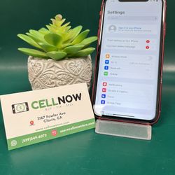 iPhone 11 Unlocked 64GB - Red