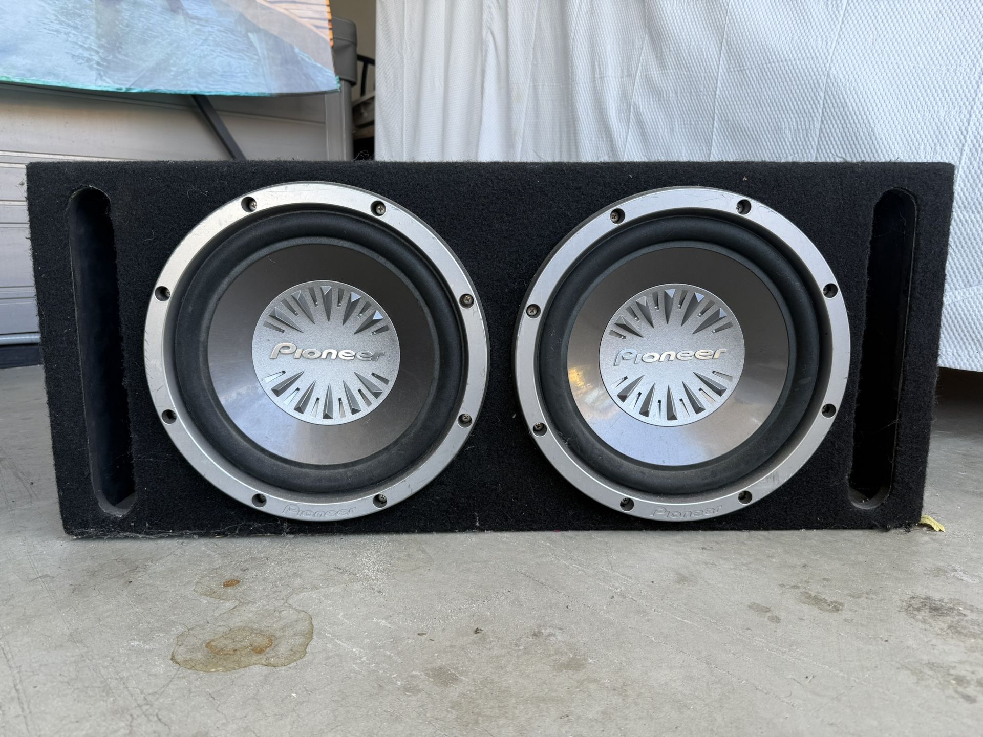 Pioneer Subwoofer & Hifonics Amp