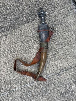 Vintage middle eastern Jambi ya dagger