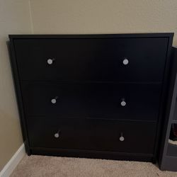 3 Drawer Dresser