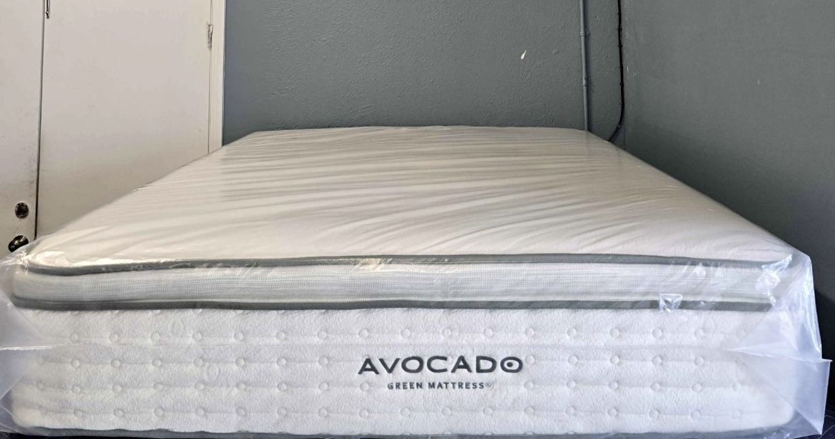 Brand New California King Organic Avocado Green Mattress With Pillow Top!!