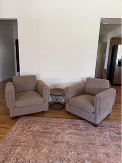 Like-New Accent Chairs (Set of 2) – Only 1 Month Old – $380 OBO