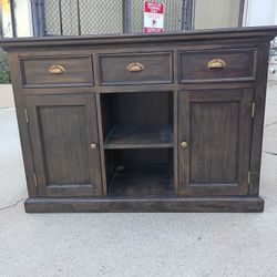 DRESSER UNIT