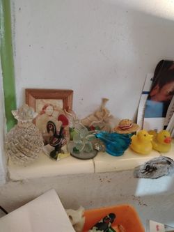 Mixed Lot of Small Decorative Figurines
