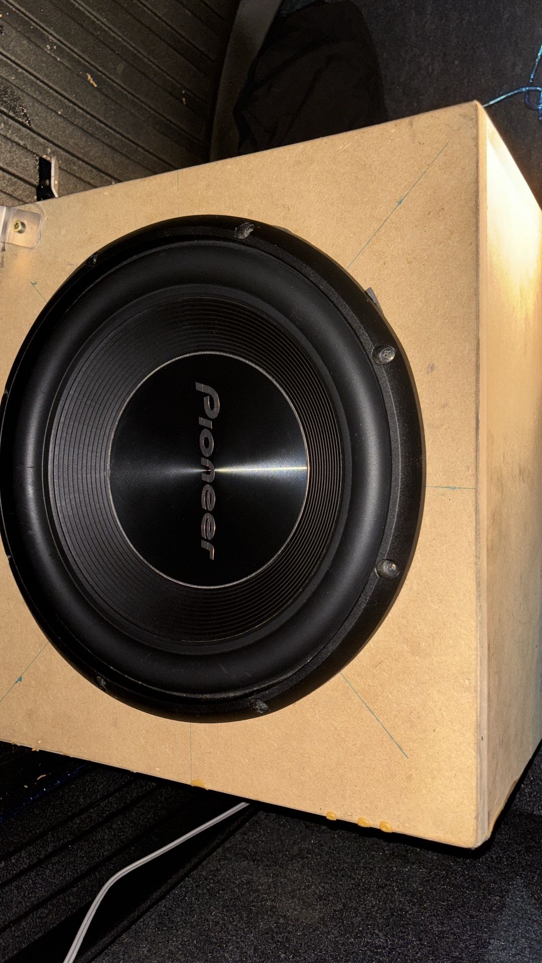 Pioneer 12’ Subwoofer In Box Ready To Go