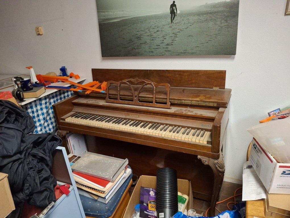 Free piano