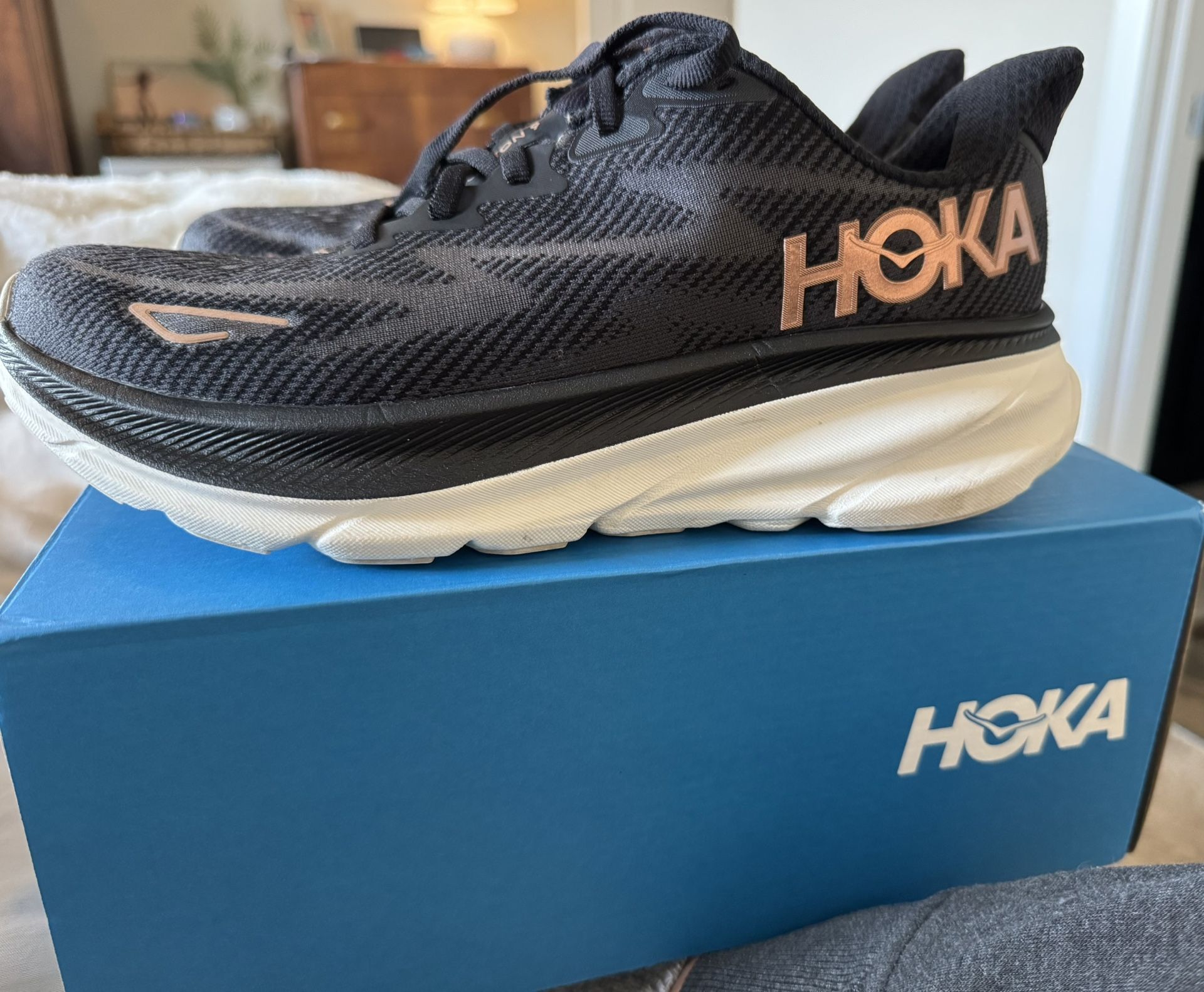 WOMEN'S HOKA CLIFTON 9 BLACK MESH REGULAR ATHLETIC RUNNING SHOES