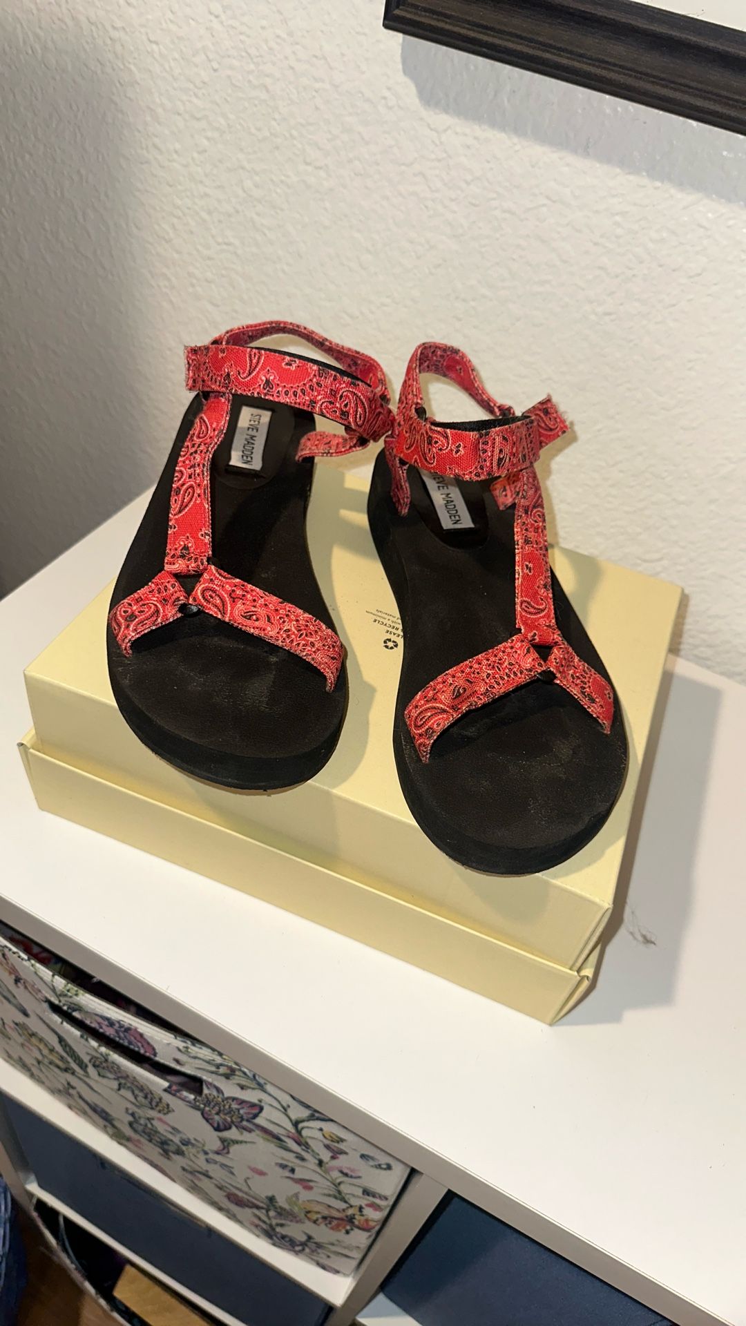 Steve Madden Platform Sandals