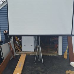 Da-Lite 40151 96 x 96 Inch Picture King with Keyston Eliminator - Square - Matte White