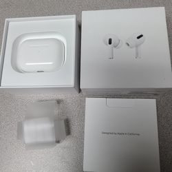 Apple Airpods Pro With Wireless Charging Case MWP22AM/A