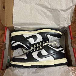 Nike Dunk Low Vintage Panda Black