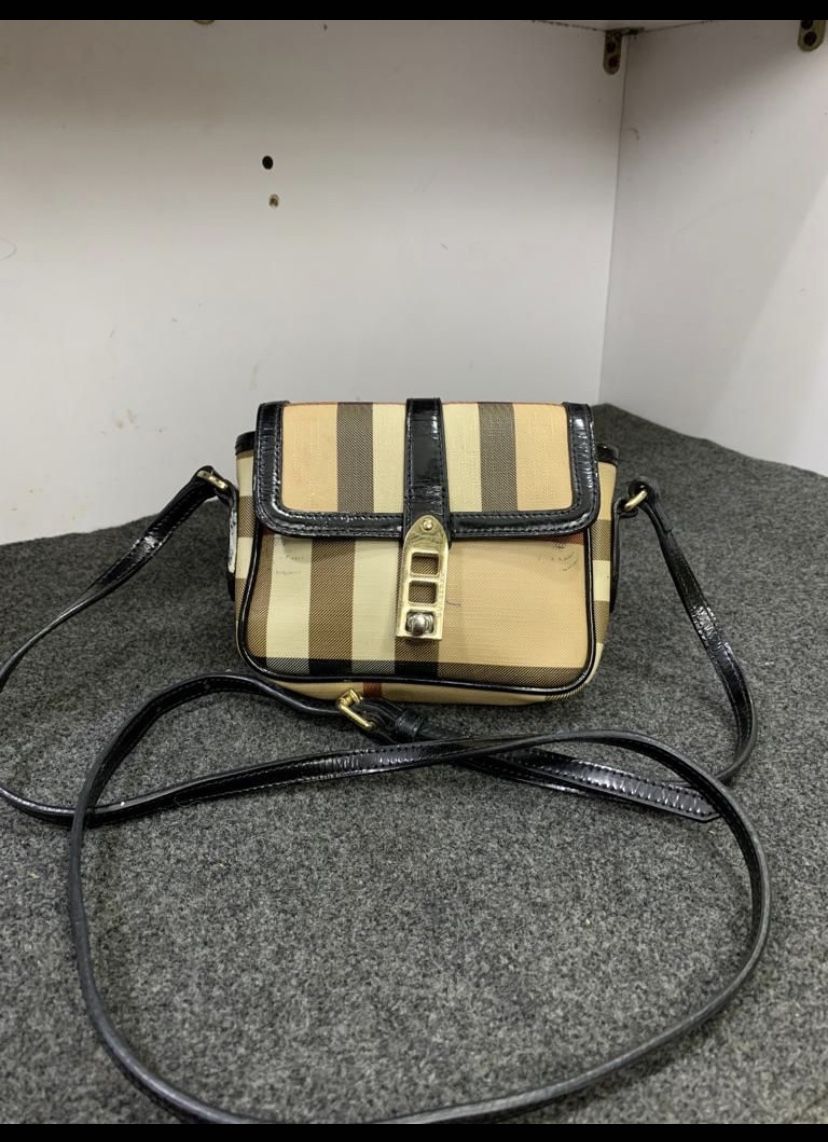 Pre Owned Authentic  Burberry Mini shoulder Crossbody  Bag