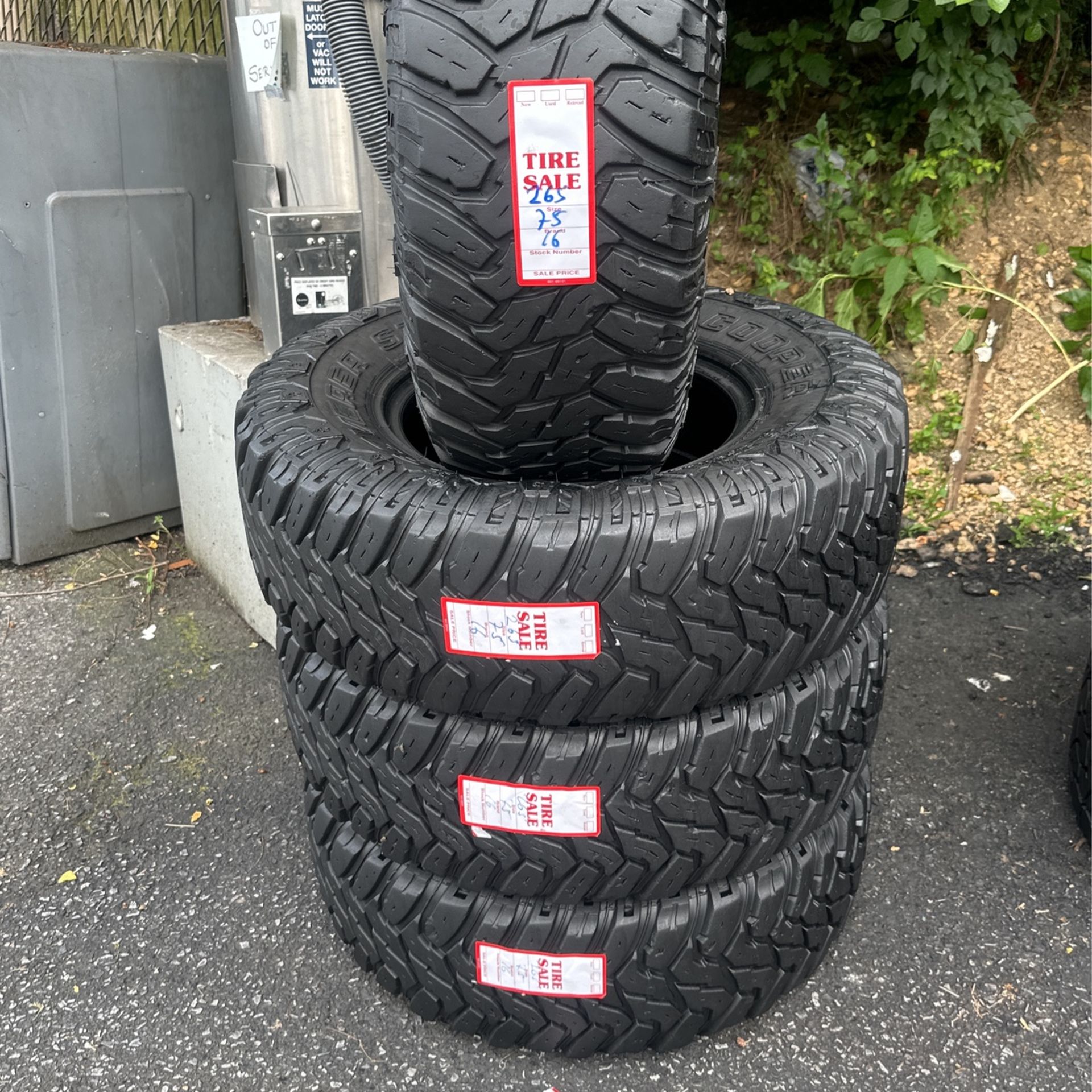 Four Mud Tires For Sale. COOPER DISCOVER 265/75/16