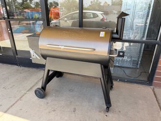 Pro 34 BBQ Wood Pellet Grill and Smoker in Bronze