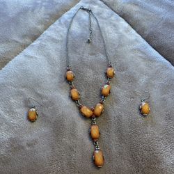 NWT Amber-Tone Geometric Statement Jewelry Set - Necklace & Earrings