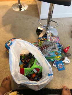 Random 3-6 year old toys and books