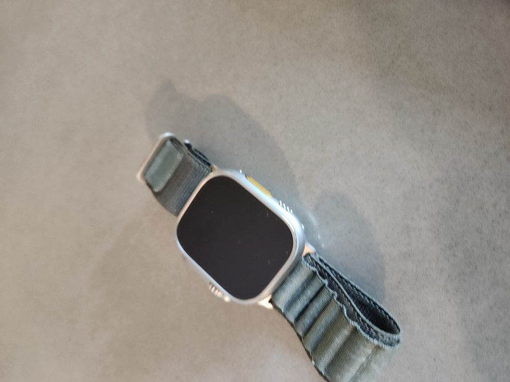 Apple Watch Ultra 1st GEN