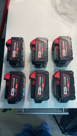 8.0 batteries ( Milwaukee compatible)