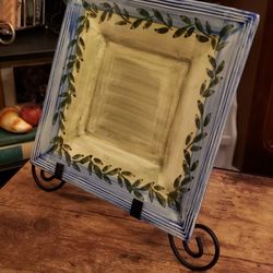 9 .5 × 9.5 platter uneasal..distressed Platter