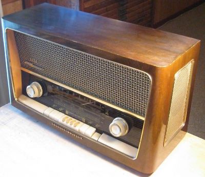 Grundig Majestic 3028 Antique German Collectable Radio
