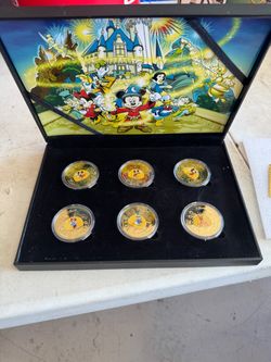 Disney 24K Gold Plated Coin Set Mickey Minnie Donald Pluto w/ COA Case