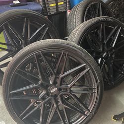 24” Vossen HF7 