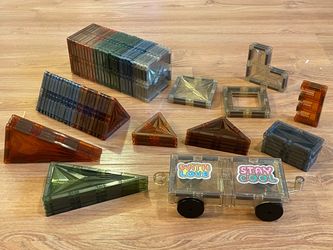 Magnetic Building Tiles Building