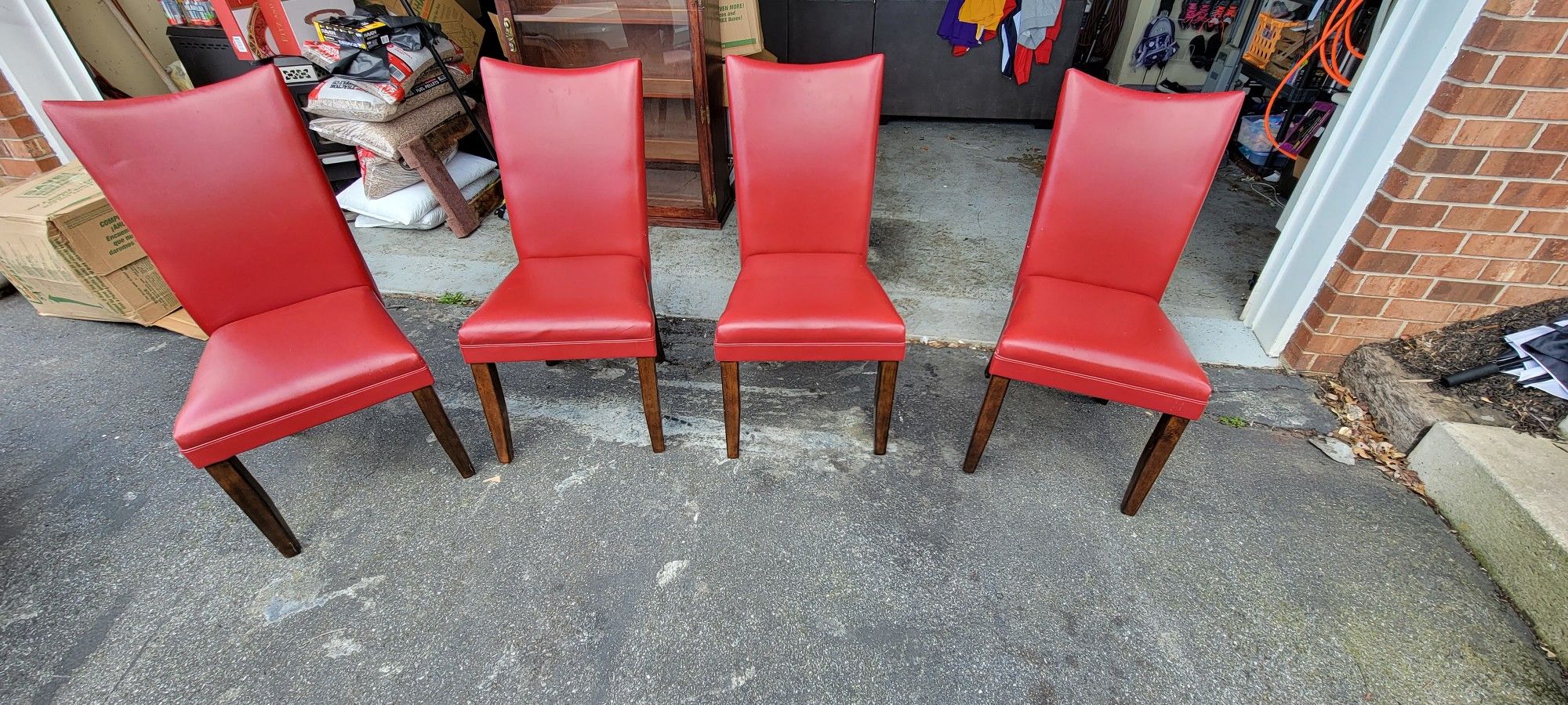4 Chairs