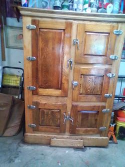 Solid Oak Ice Box 48"/70" .5 Doors.Brand?