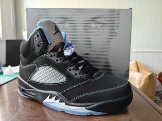 Air Jordan universities blue