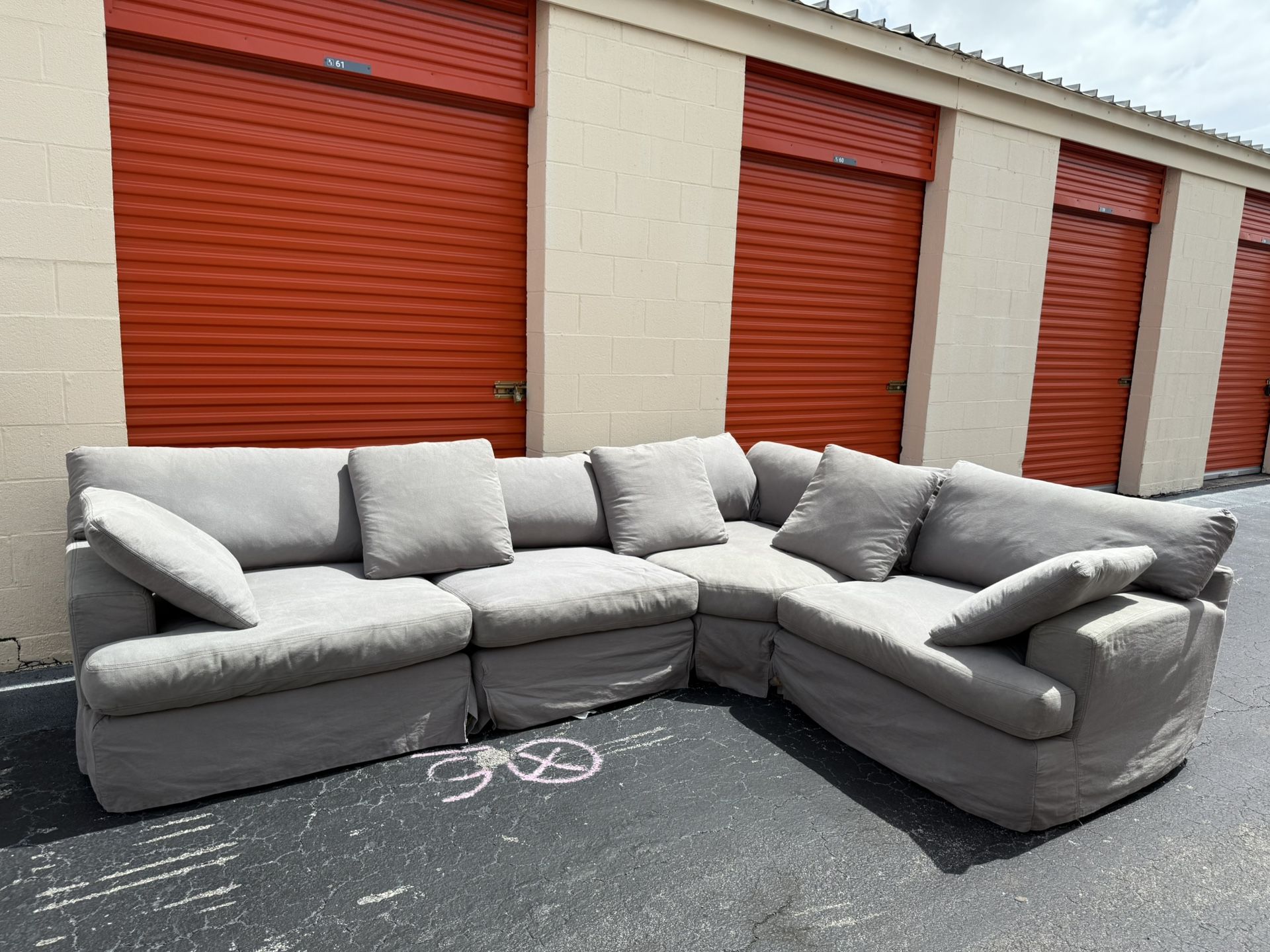 Gray Modern Sectional Couch (FREE DELIVERY)