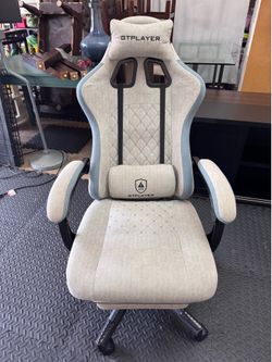 Gaming chair
